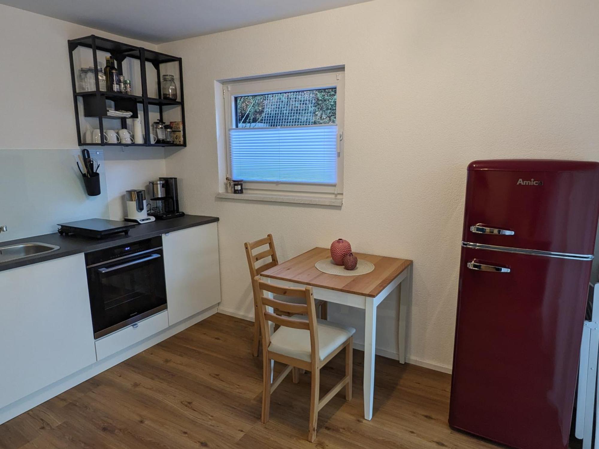 Göppingen Modernes 1- Zimmer- Apartment Am Fusse Des Hohenstaufen מראה חיצוני תמונה